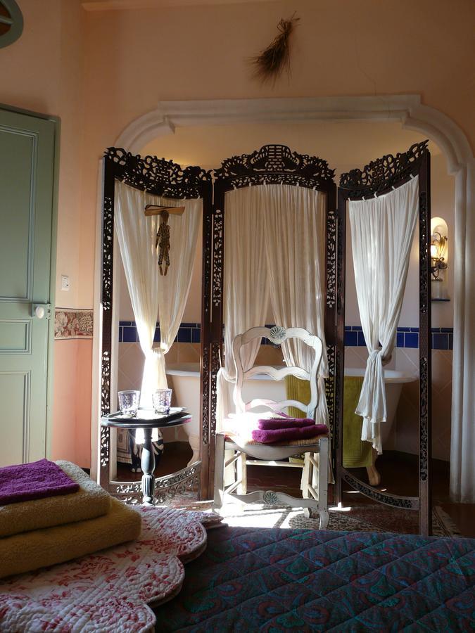 Lou Amourie Roussillon en Isere Esterno foto
